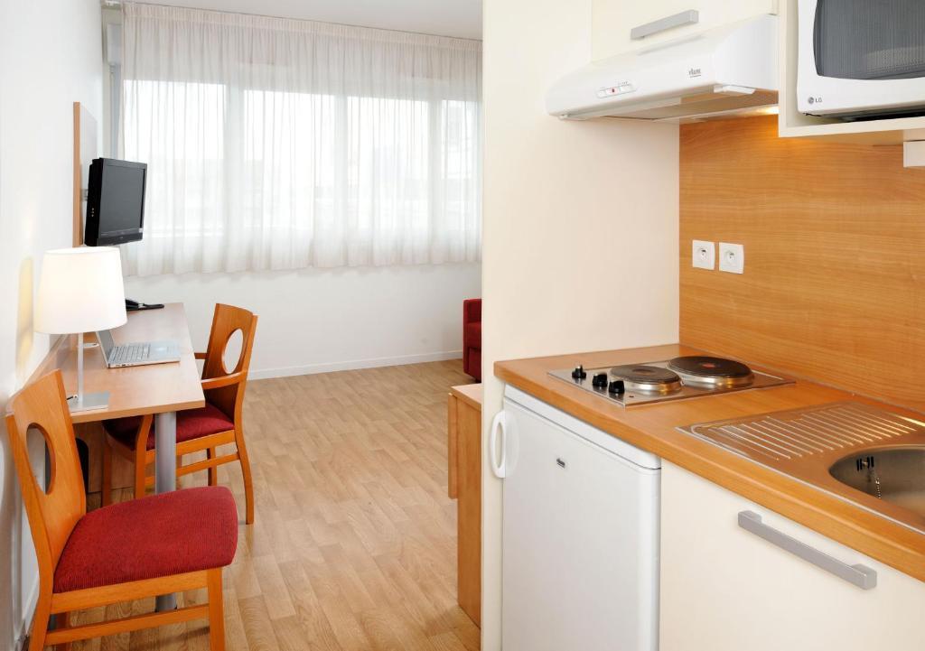 Sejours & Affaires Rennes Longs Champsアパートホテル 部屋 写真